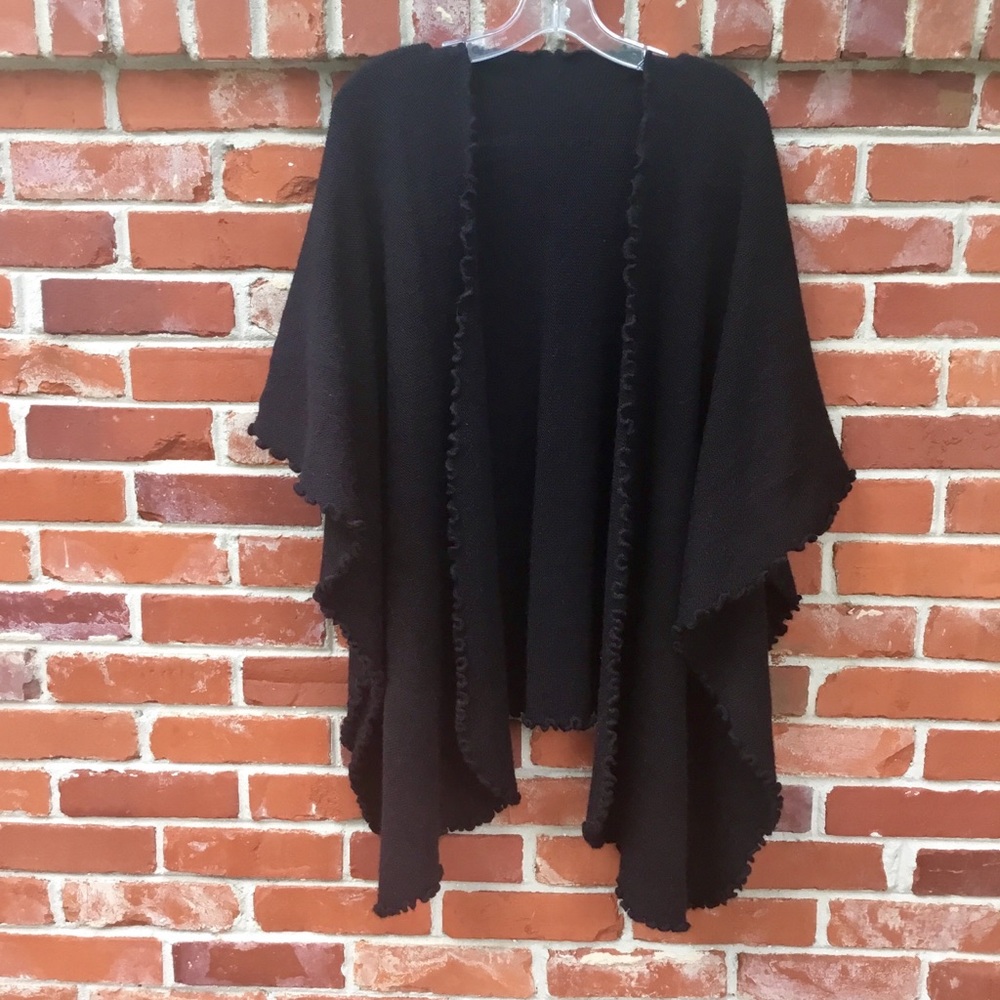 Black cold shoulder wrap